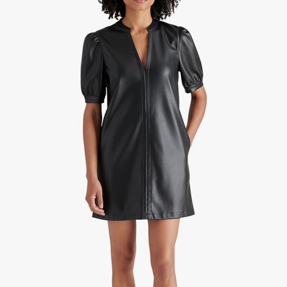 Steve Madden Dresses & Skirts - Steve Madden Black Mini Dress